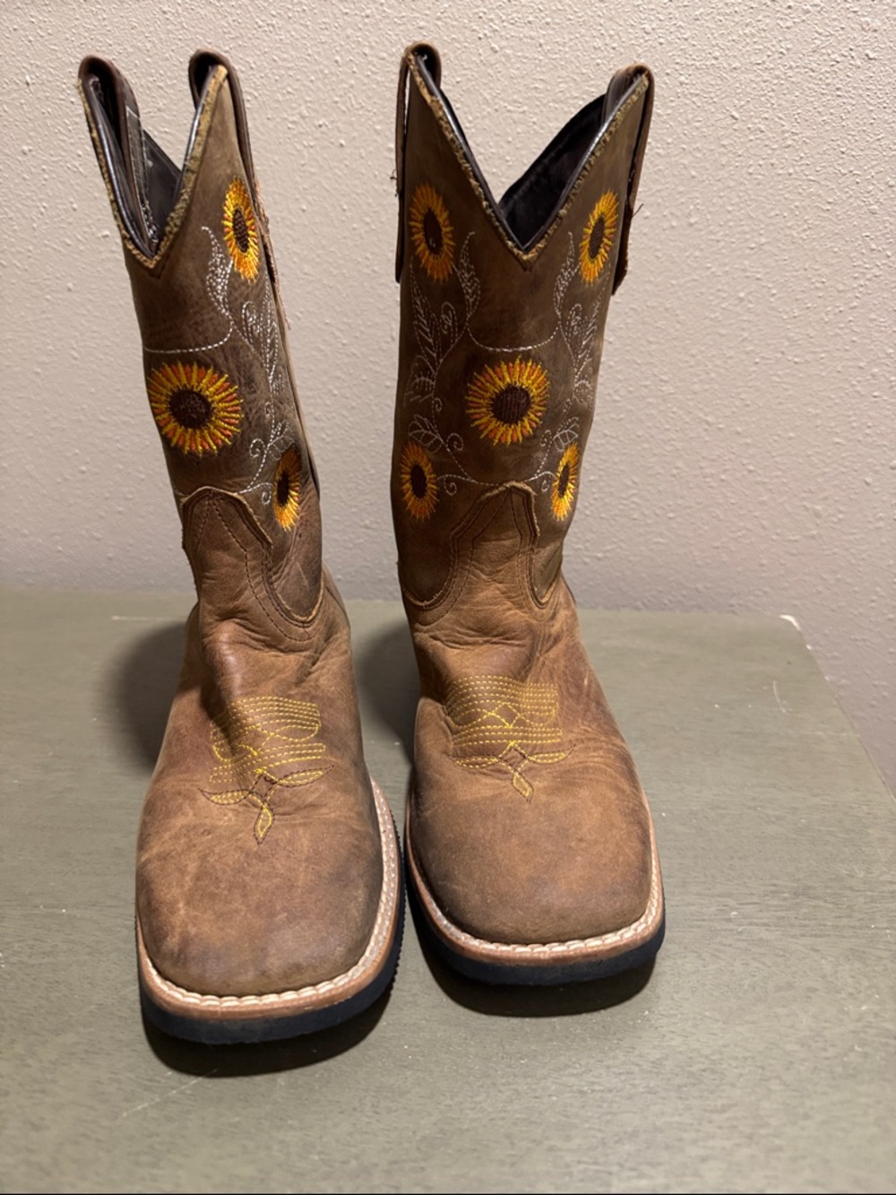 Kids Brown Sunflower Embroidered Western Boots size 5 - Picture 6 of 7